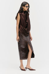 Draped Asymmetric Set