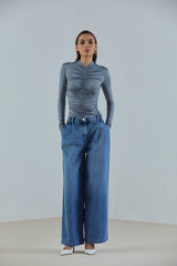 Wide-Leg Pleated Jeans