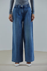 Wide-Leg Pleated Jeans