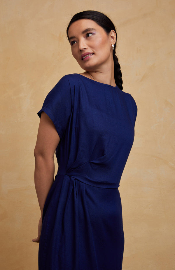 4 Must Have Dresses For All Occasions - Qua