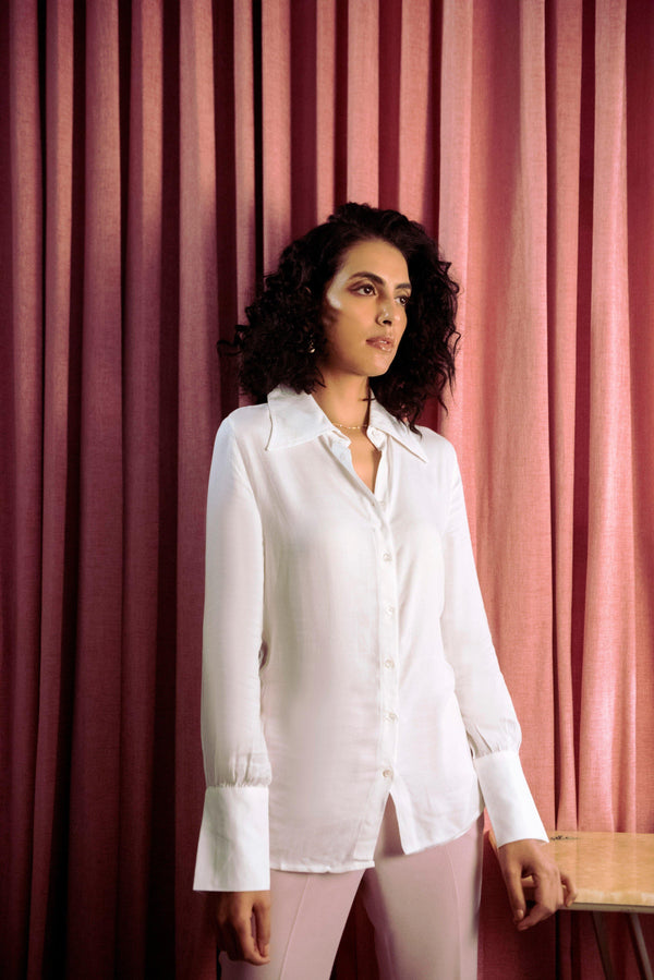 4 Ways To Style The Classic White Shirt - Qua