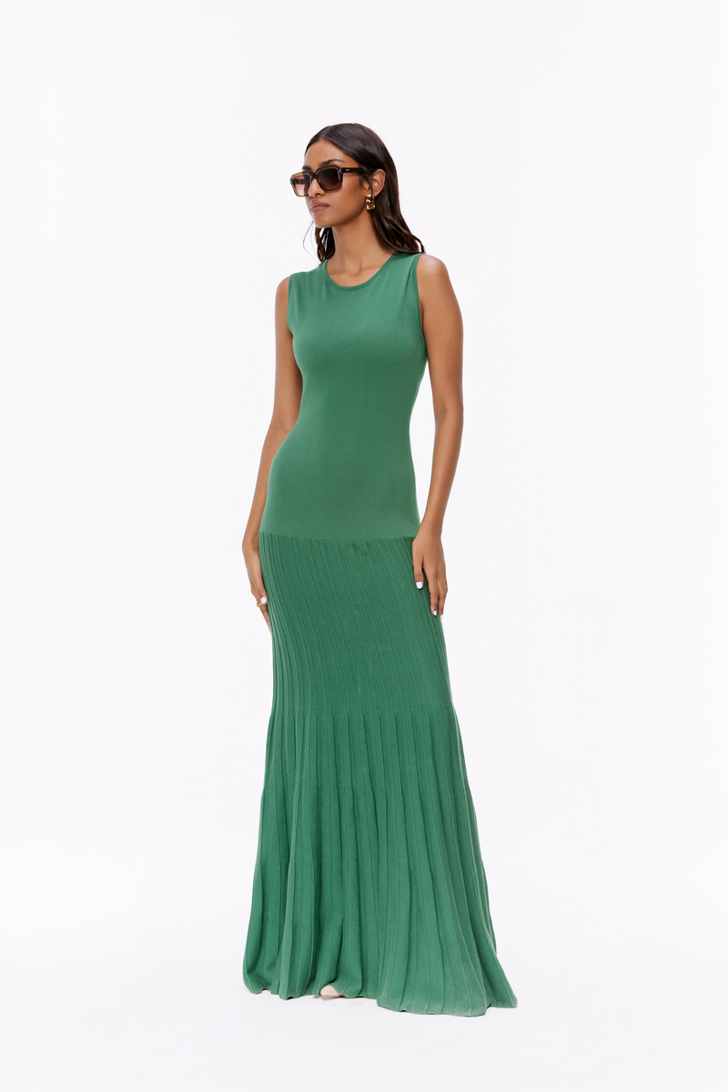 Fern Green Flared Maxi Knit Dress Qua Fern Green Flared Maxi Knit Dress Qua