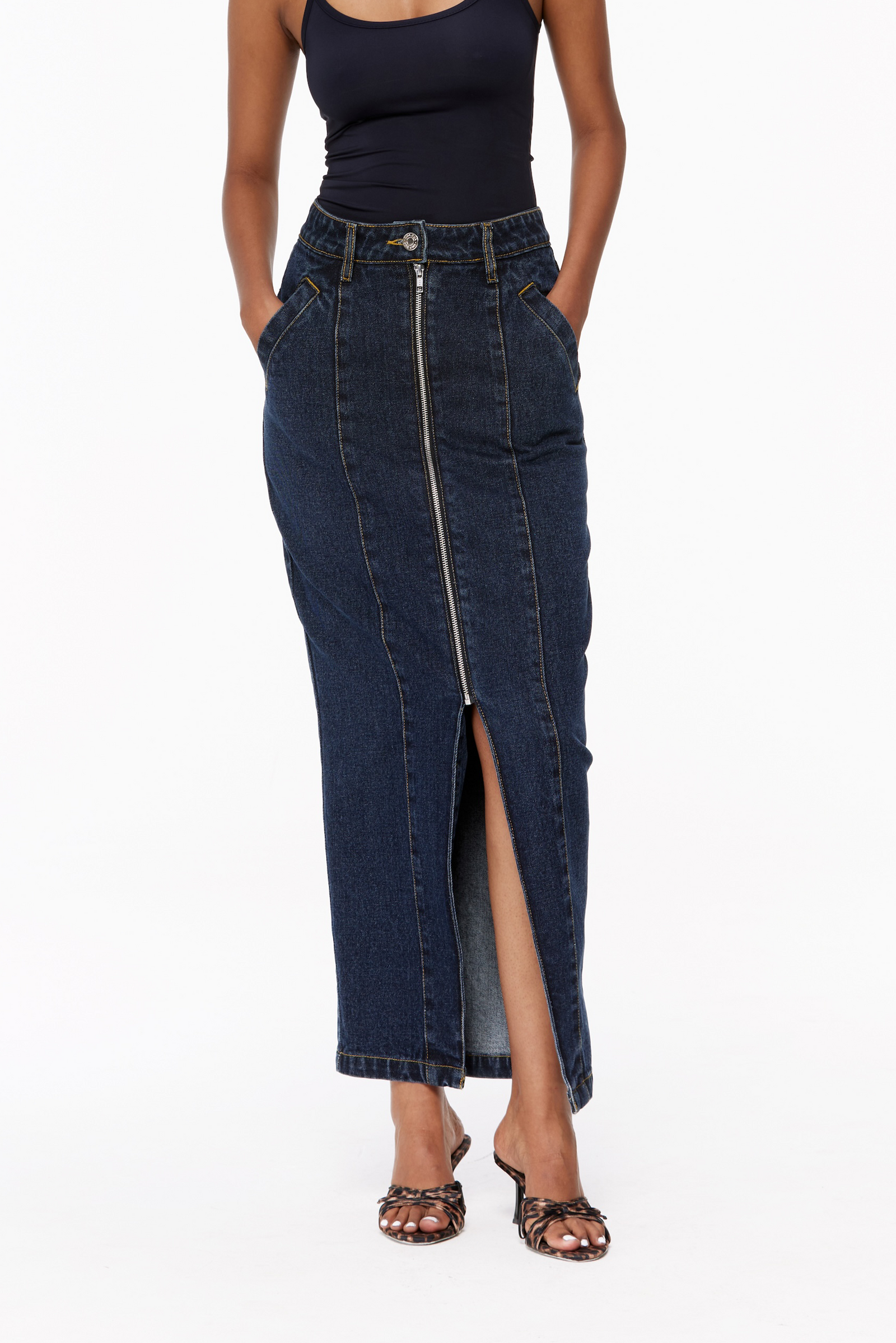 スカート WASHED DENIM ZIPPED LONG SKIRT WASHED DENIM ZIP LONG SKIRT