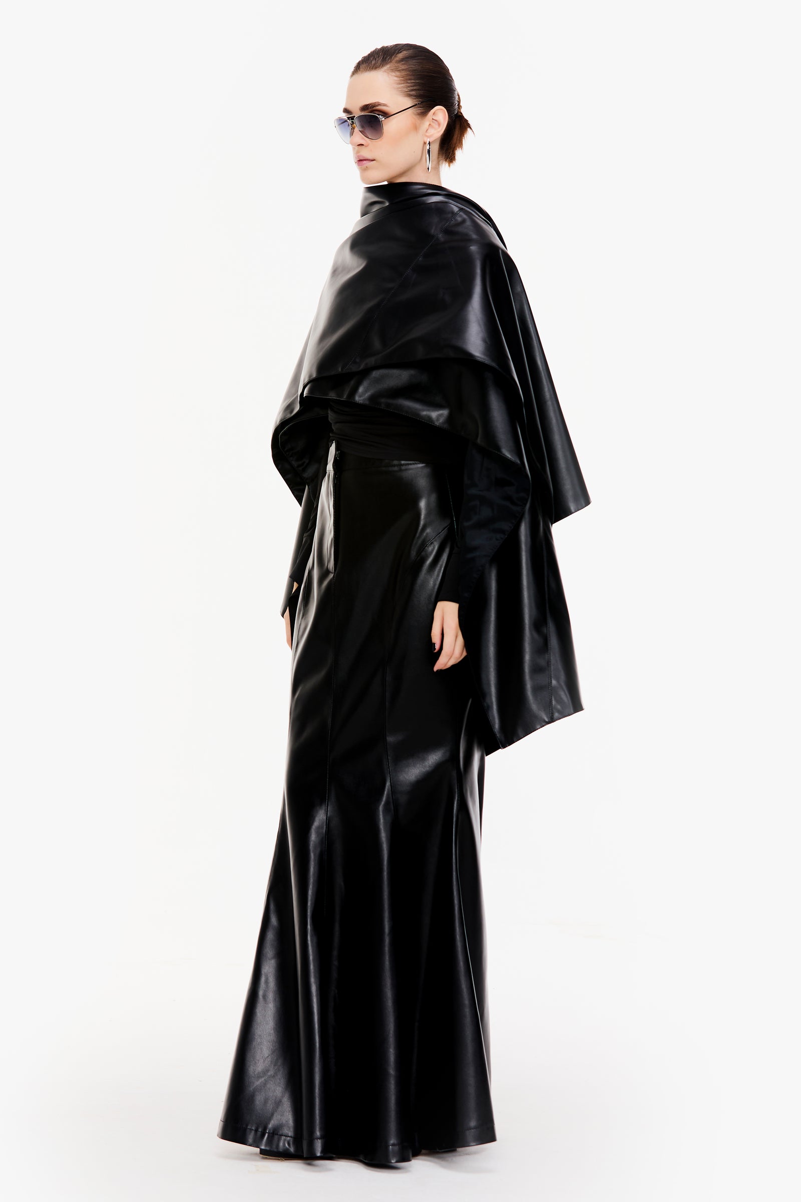 小物 kijimatakayuki LEATHER SCARF (black) Caviar Black Faux Leather Cape Scarf – Qua