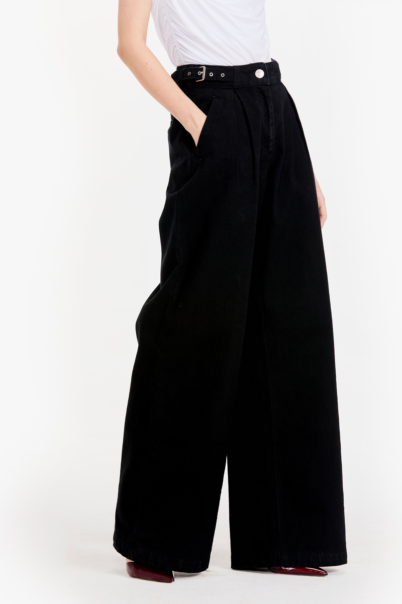 Draped Utility Set