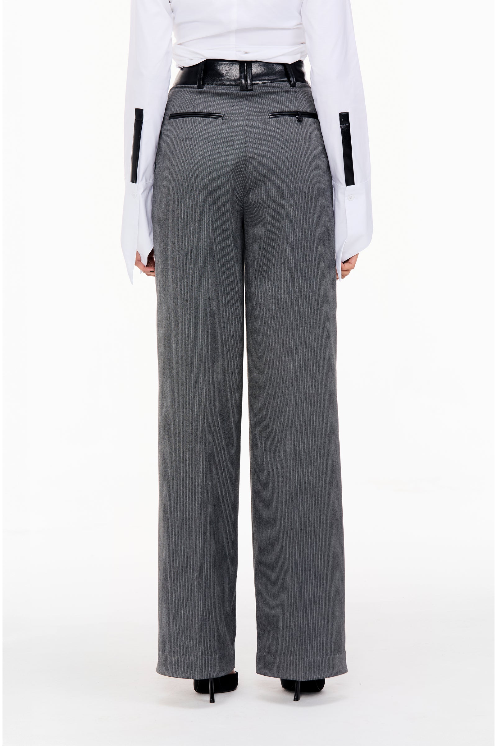 +(Plūs) Wide two-pleat trousers Dark gra Artboard55_2709d348-edf8-4020-