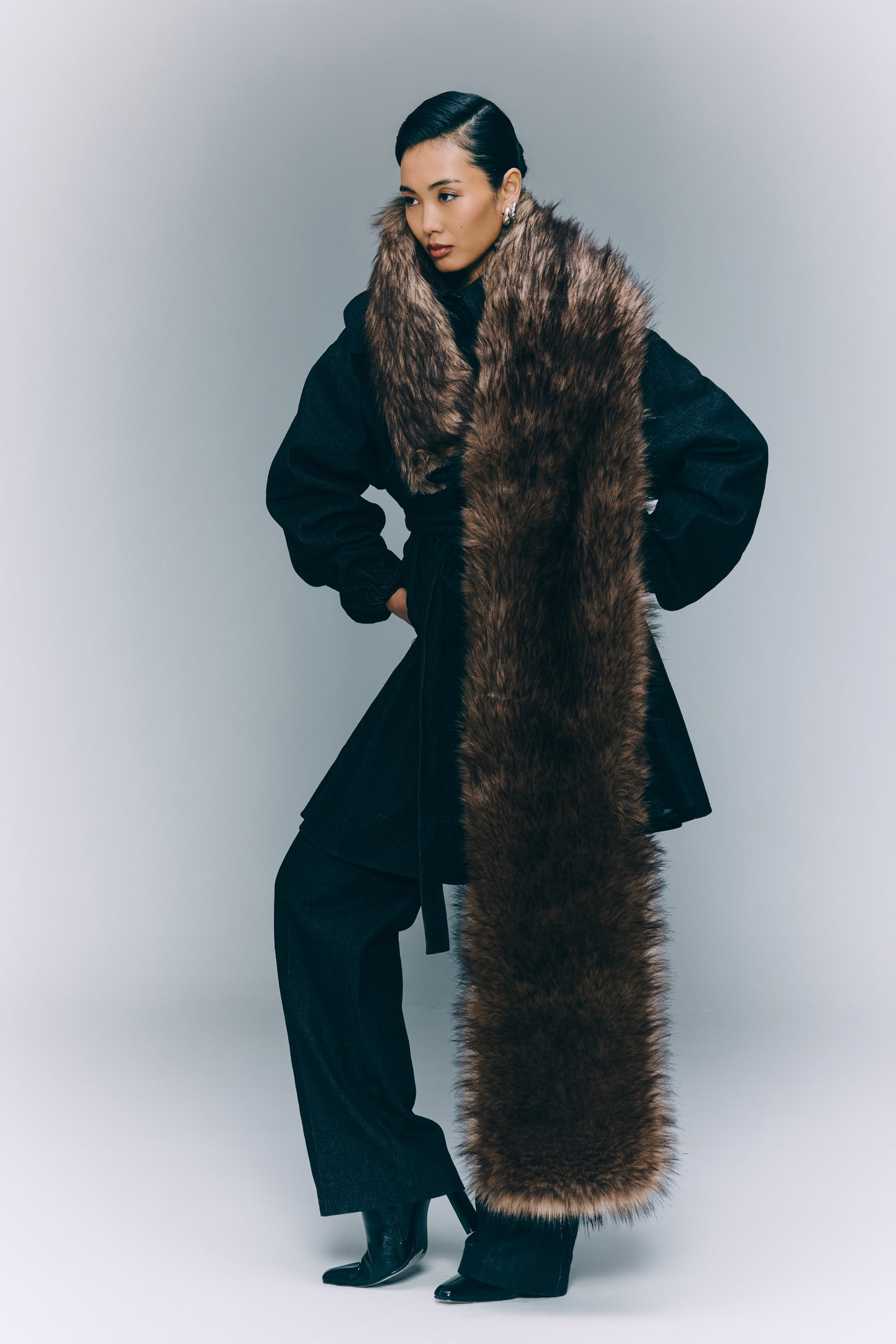 Tipped Brown Oversized Fur Scarf – Qua