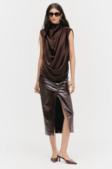 Draped Asymmetric Set