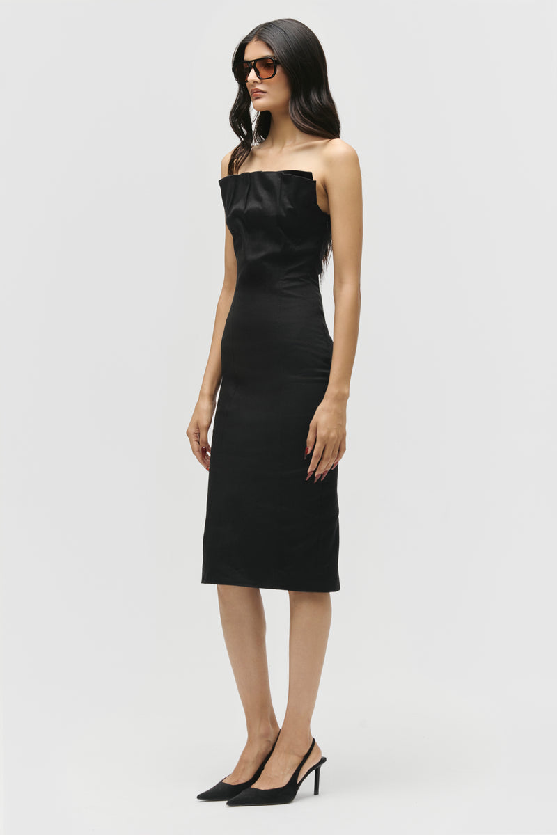 black bandeau dress midi Black Sculpted Bandeau Dress – Qua