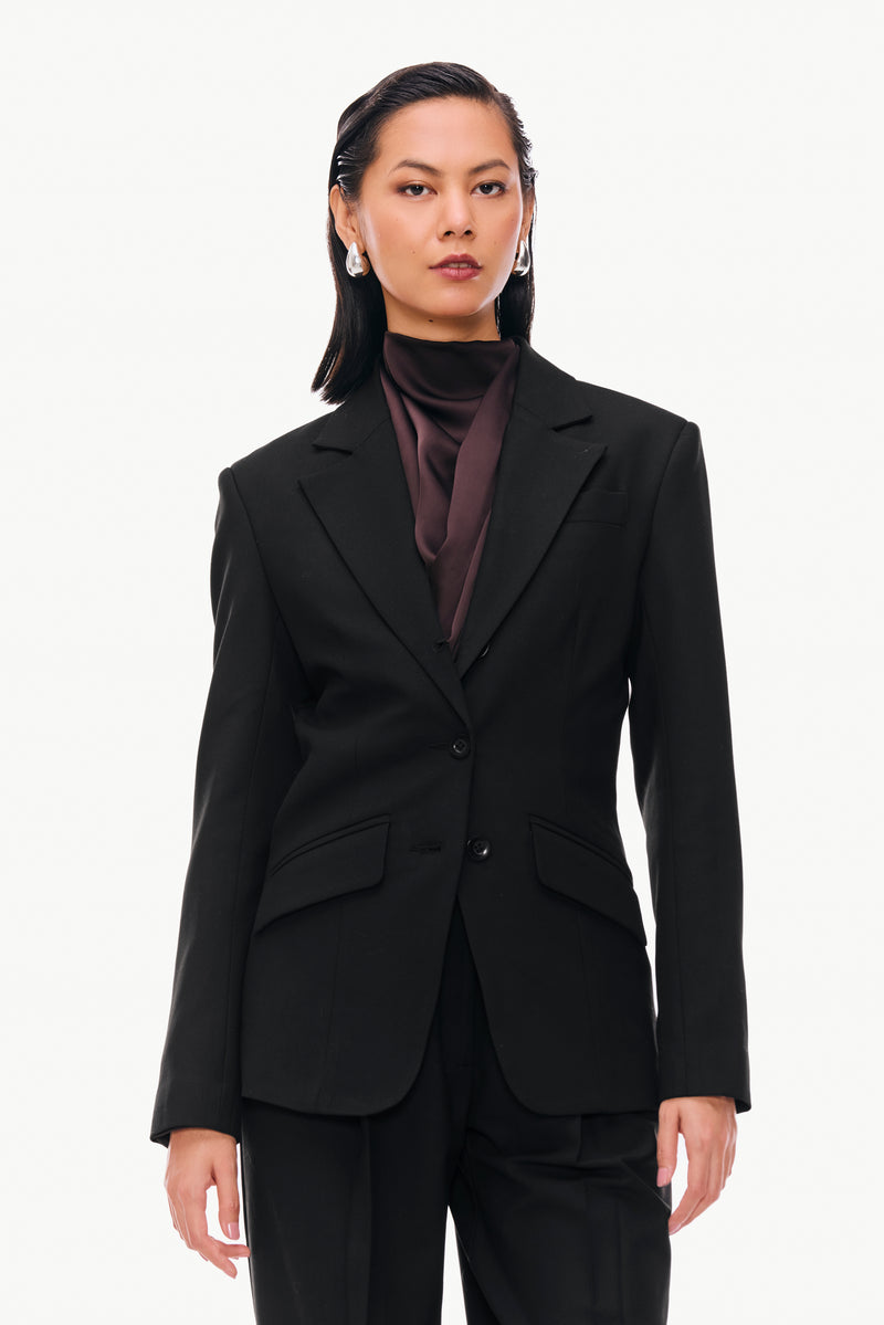 Classic 3-Roll-2 Jacket