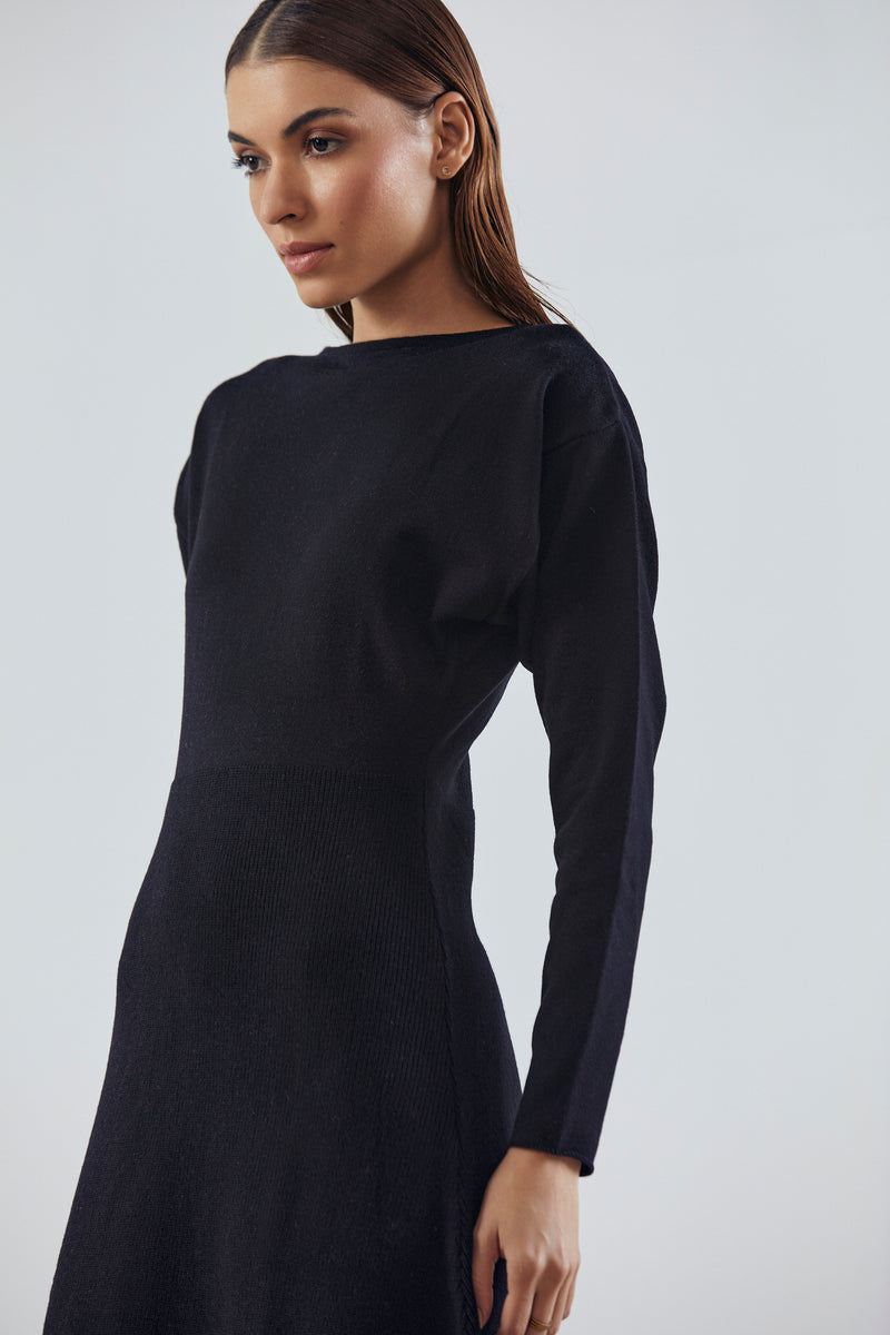 Black Knitted Midi Dress – Qua