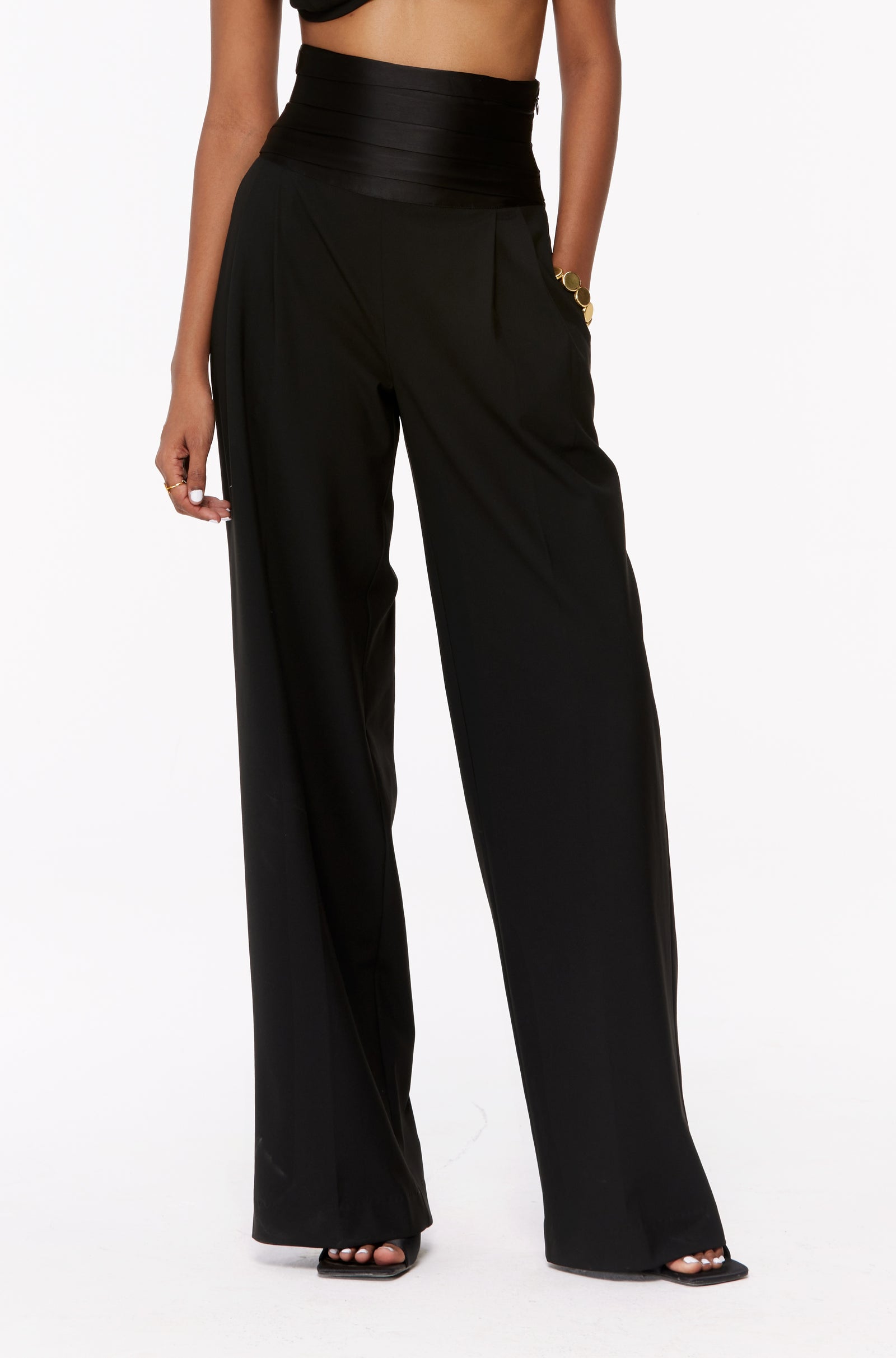 Caviar Black Cropped Tuxedo Suit – Qua Caviar Black Cropped Tuxedo Suit – Qua